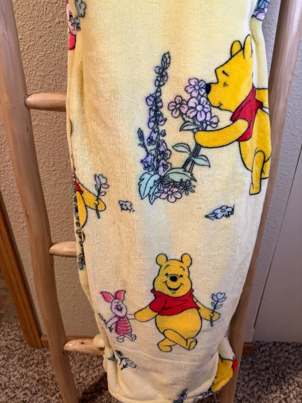 Disney Winnie the Pooh Piglet Plush Spring Yellow Fleece Twin Blanket 60x90 NWT